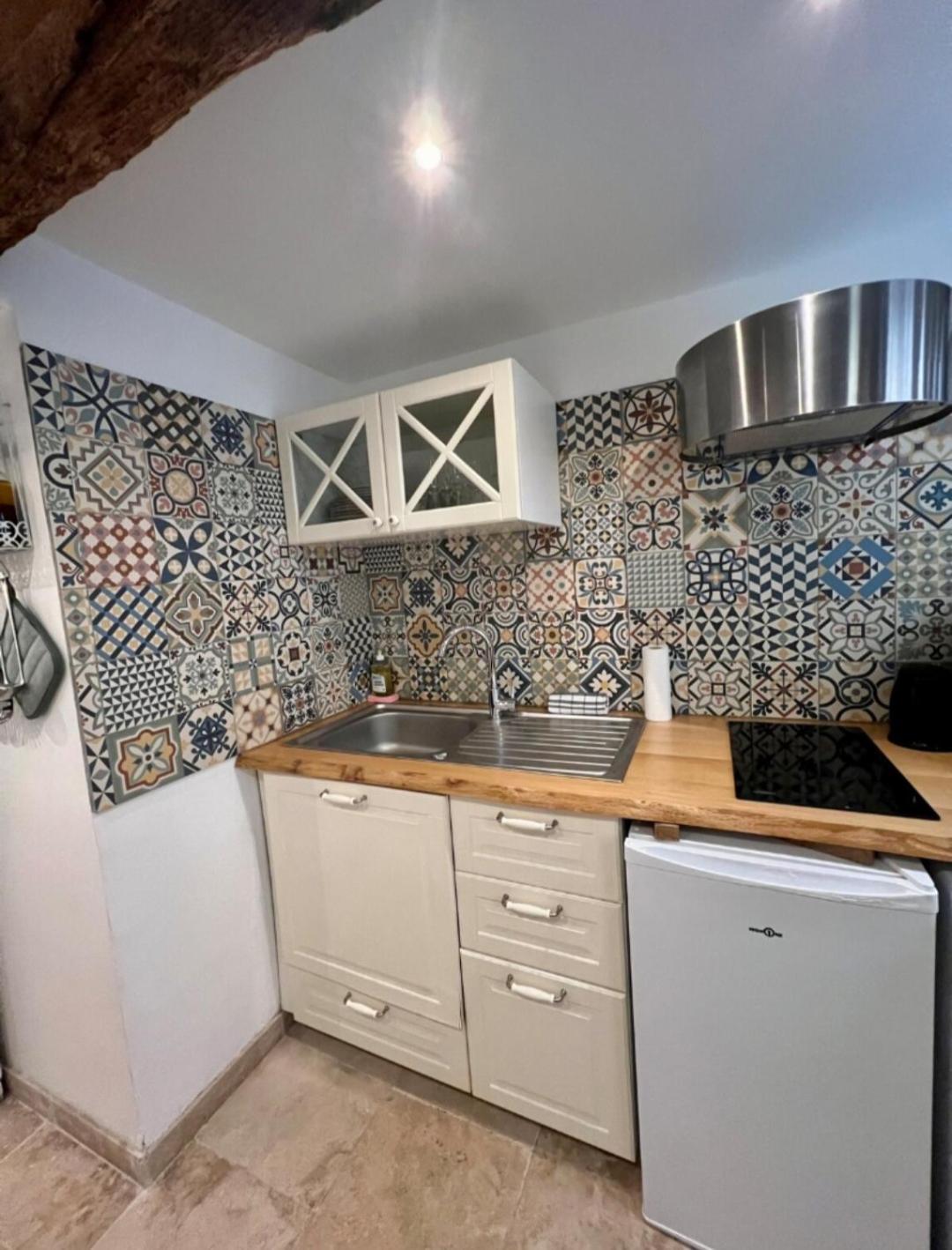 Charmant Appartement Au Coeur Du Centre Historique Αιξ-αν-Προβάνς Εξωτερικό φωτογραφία