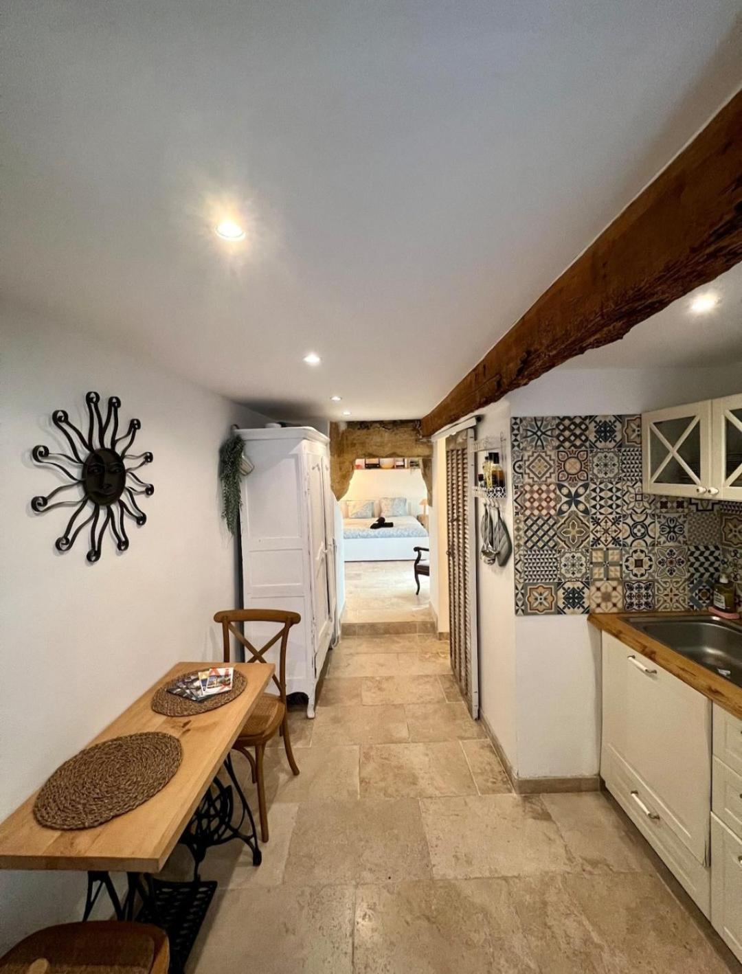 Charmant Appartement Au Coeur Du Centre Historique Αιξ-αν-Προβάνς Εξωτερικό φωτογραφία